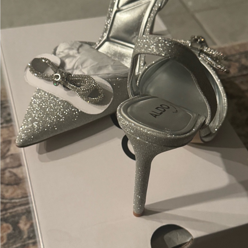 Aldo Silver Addie Shoes - Picture 9 of 11